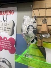 wine glass engraving